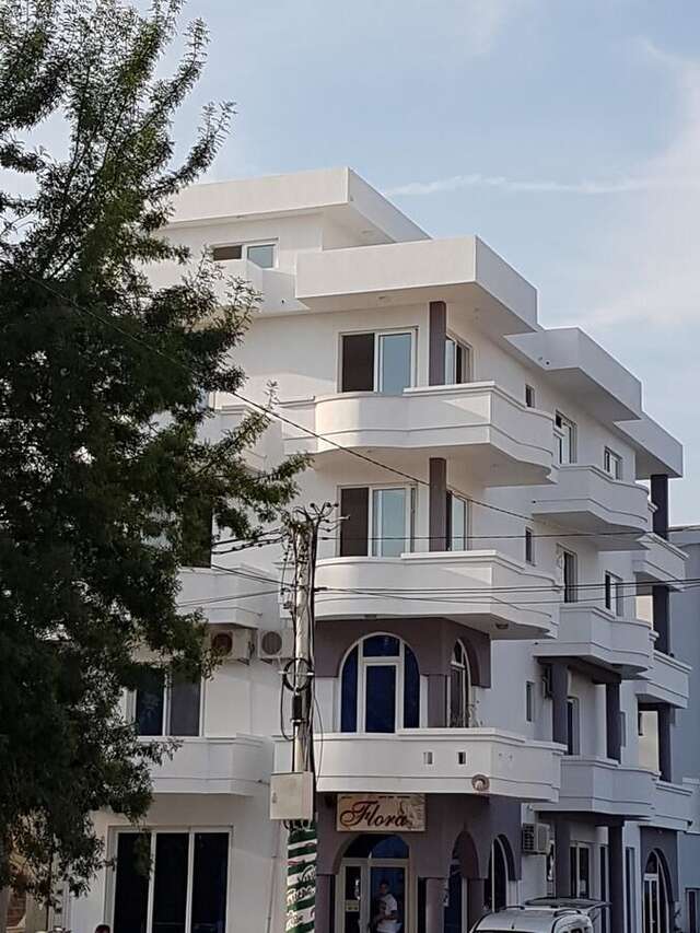 Гостевой дом Apartments FLORA Bregvija-3